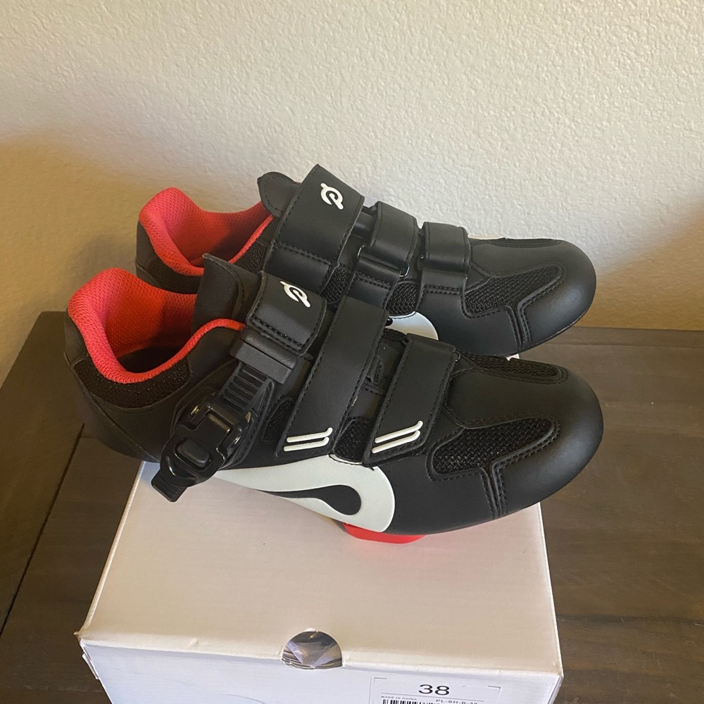 NWOT Peloton Cycling Shoes